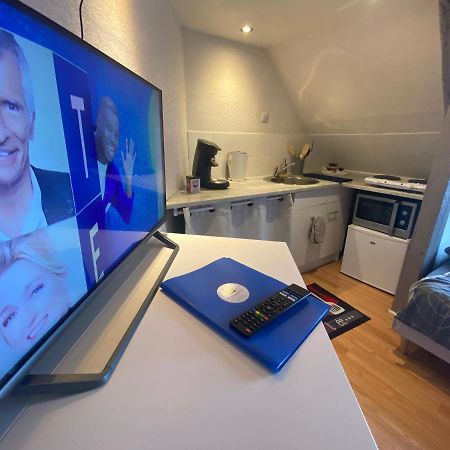Le Nid Sous Les Toits - Fibre Wi Fi - Coeur De Ville Historique - Gare Troyes Esterno foto